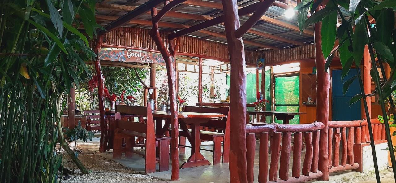 ビハグア Jardin Entre Montanas Bed & Breakfast エクステリア 写真