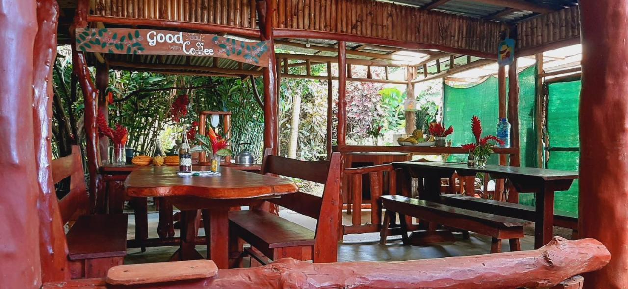 ビハグア Jardin Entre Montanas Bed & Breakfast エクステリア 写真
